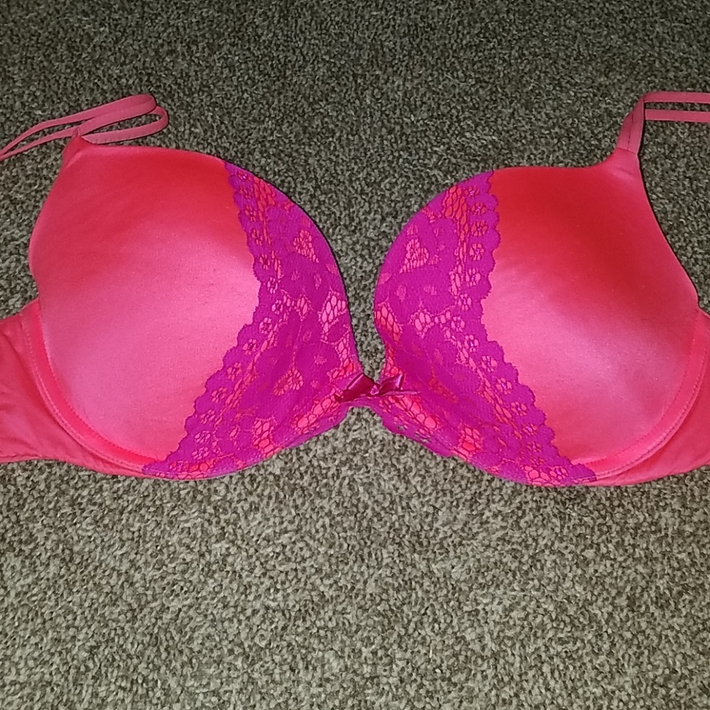 SOLD!  Victoria's secret very sexy push up 36C